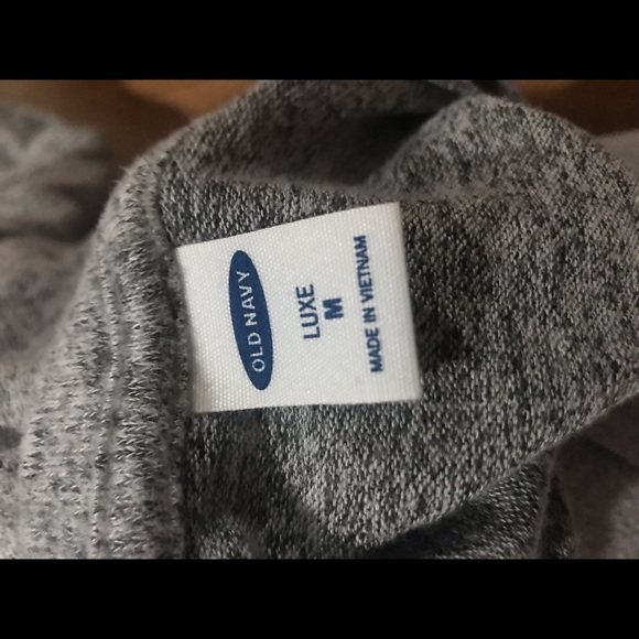 old navy long sleeve shirt - Picture 3 of 4